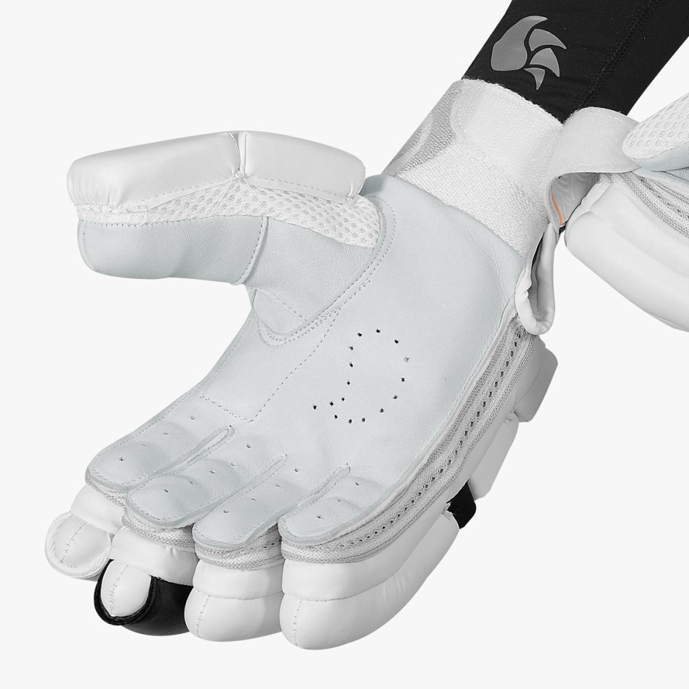 DSC Krunch 7.0 Cricket Batting Gloves DSC Krunch 7.0 Cricket Batting Gloves