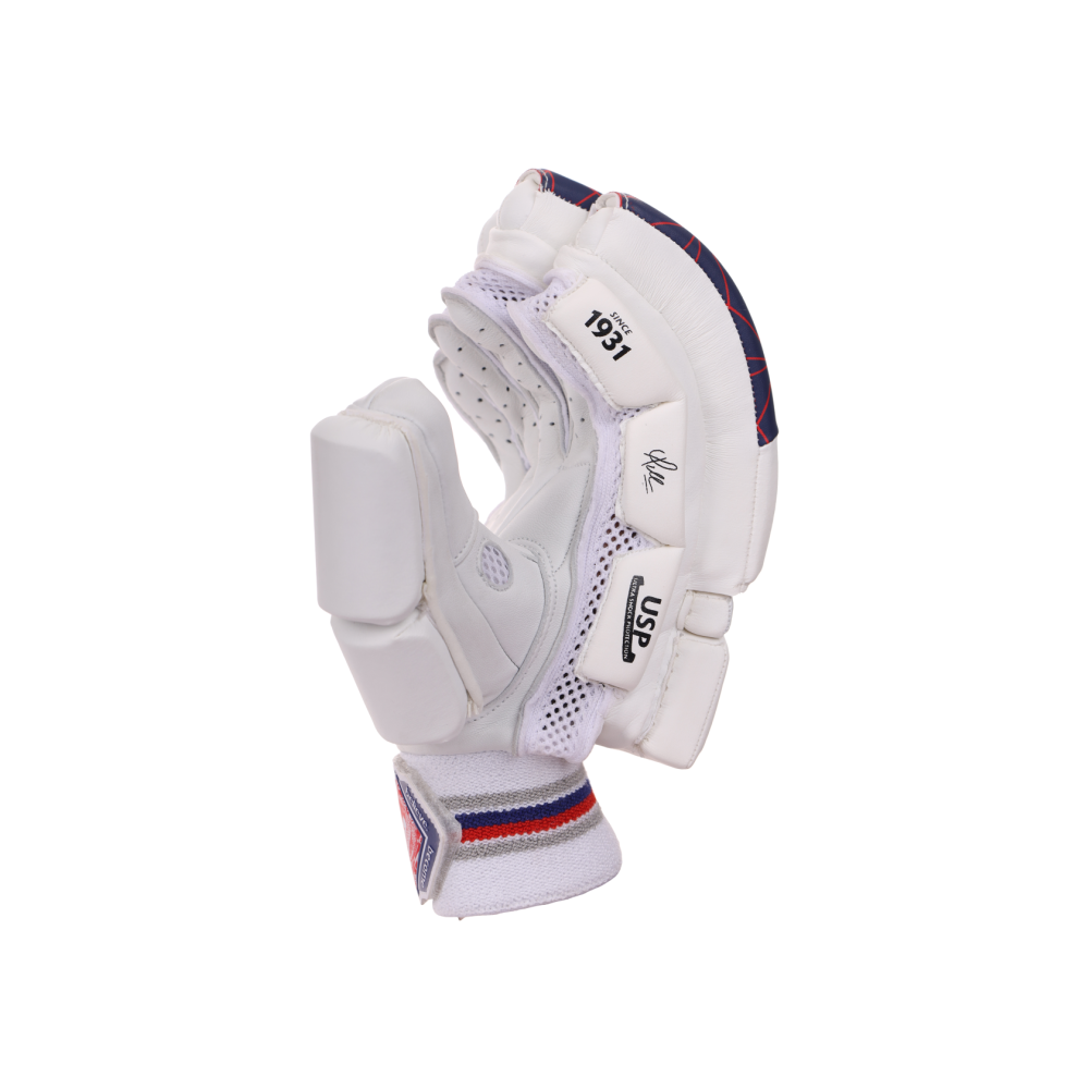 SG KLR 1 Batting gloves